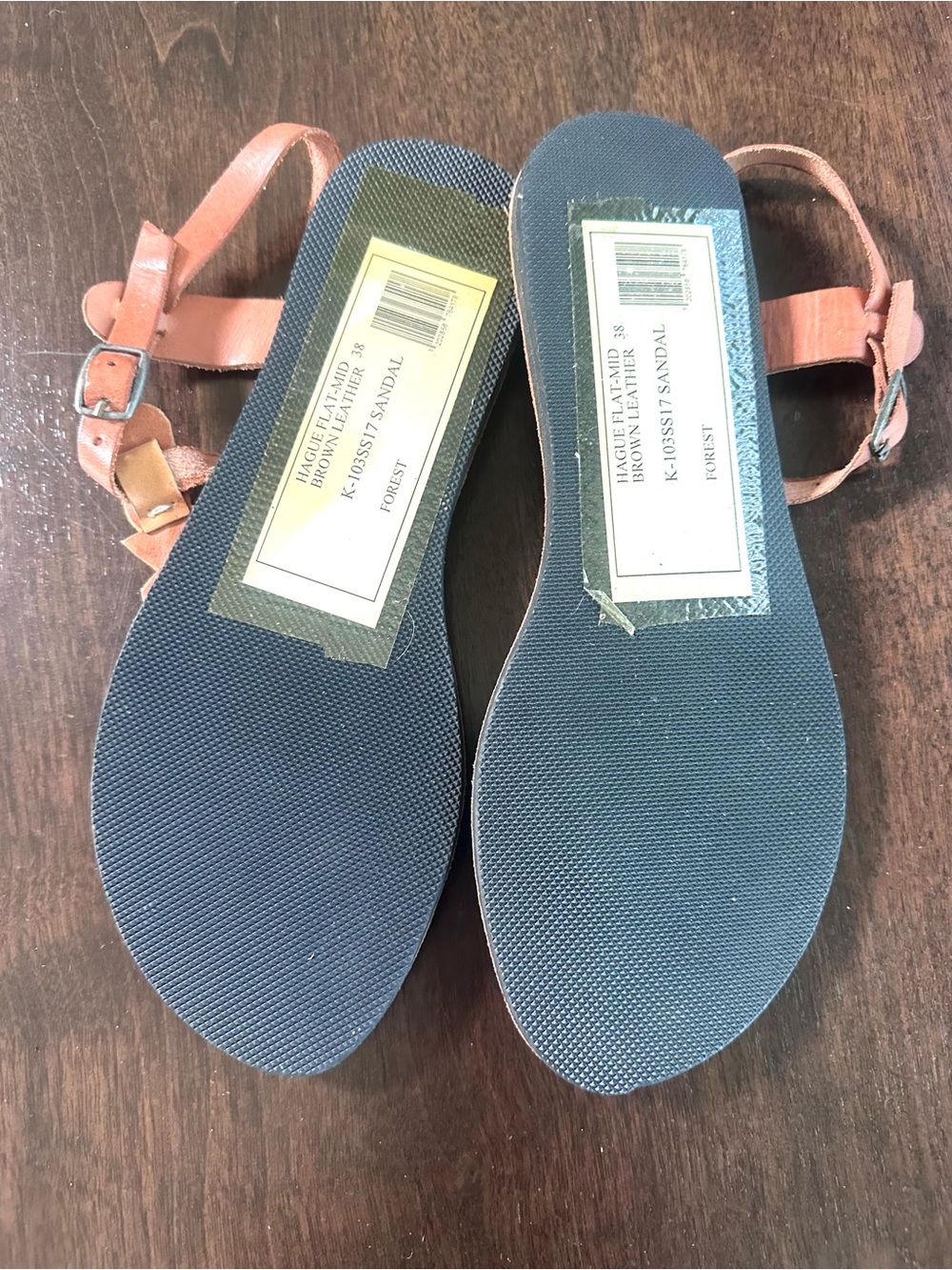 Free People Laidback London Tan Beaded T Strap Sandals Made In Kenya 38 7 NWT - Picture 6 of 7